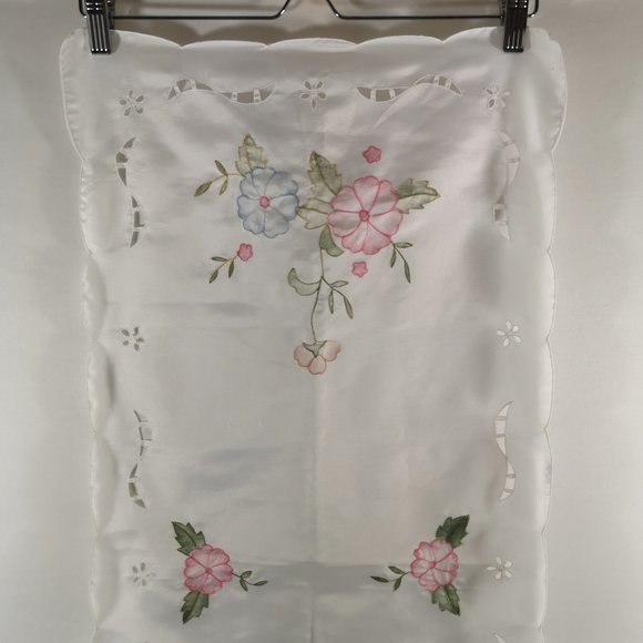 Vintage White Table Runner with Hand-sewn Floral and Cut-out Designs Pink Blue - Picture 2 of 5